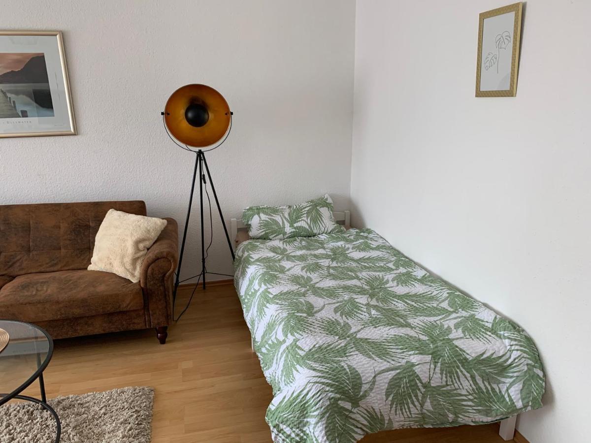 Schone, Gut Ausgestattete Wohnung Fur 1 Bis 4 Personen - Zentral Gelegen Bad Ems Exterior photo